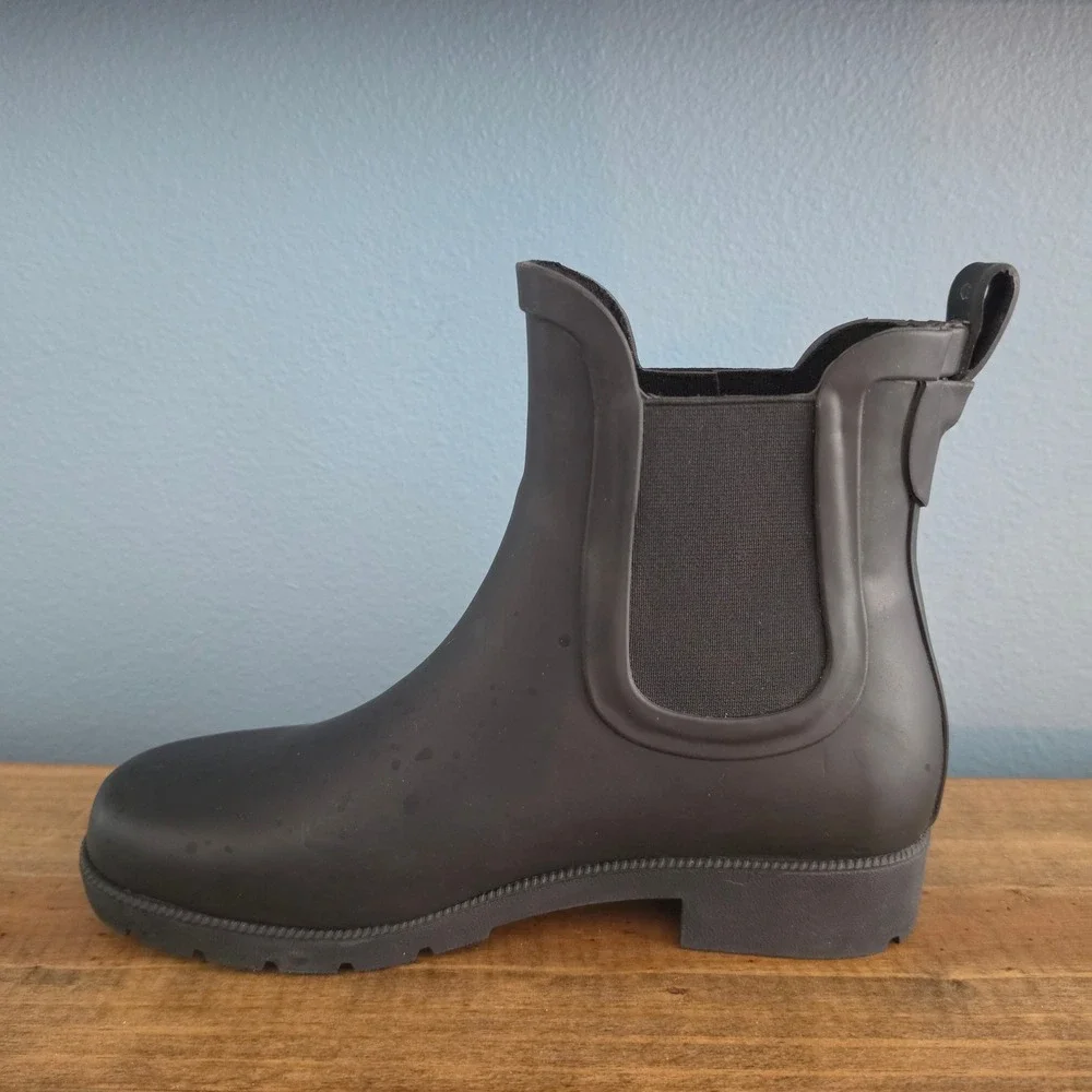 Eddie Bauer Womens Hailey Chelsea Rain Boots Waterproof Rubber Lug Sole Size 7